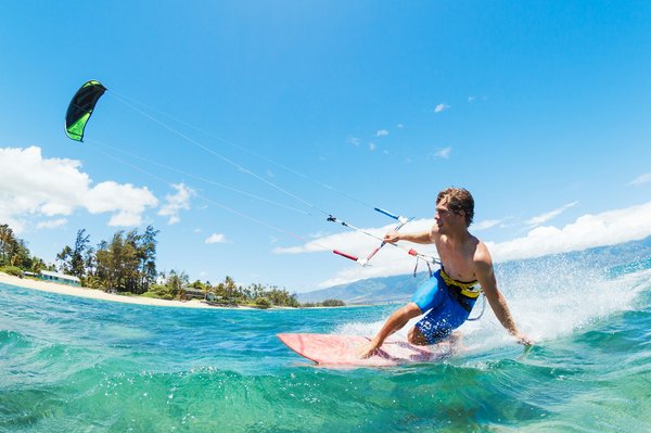 Quels sont les meilleurs spots pour faire du kitesurf à Boracay, Philippines?